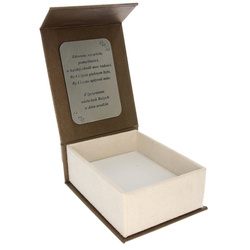 Pudełko na biżuterię eleganckie brąz/ecru z grawerem na srebrnej tabliczce BA-6/BR/GS