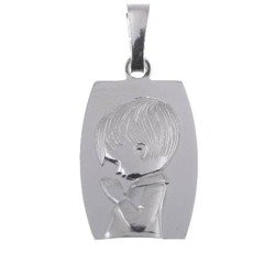 Medalik srebrny na komunię - chłopiec modlący się MM109